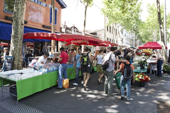 Marché Croix Rousse HD©www.b-rob.com_014_576x383